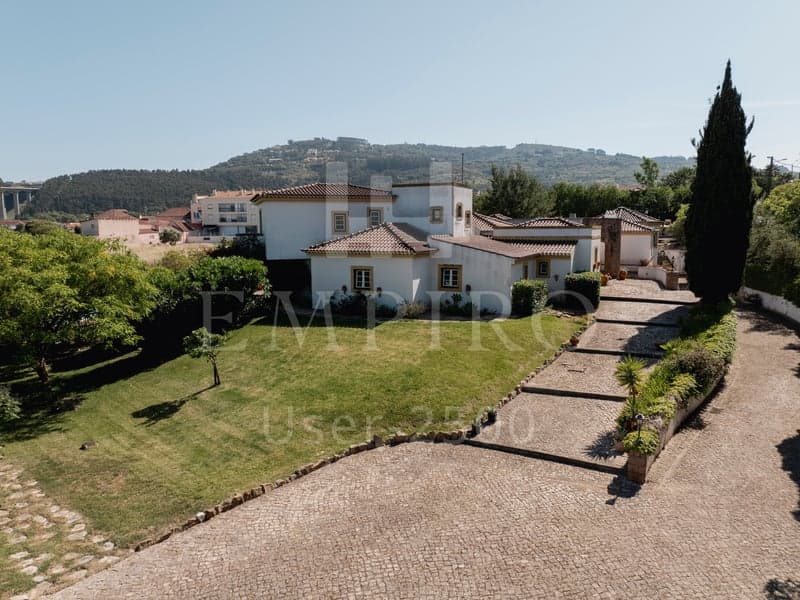 Authentic Portuguese Villa 30 Min From Lisbon